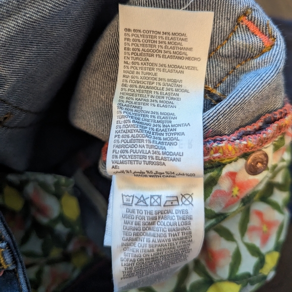 EUC Ted Baker ankle zip jeans - Picture 4 of 8